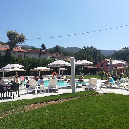 Agriturismo La Palazza 살라 콘실리나 외부 사진