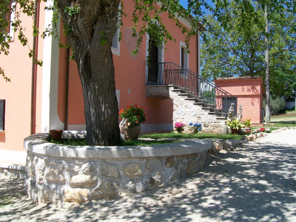 Agriturismo La Palazza 살라 콘실리나 외부 사진