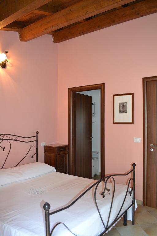 Agriturismo La Palazza 살라 콘실리나 외부 사진