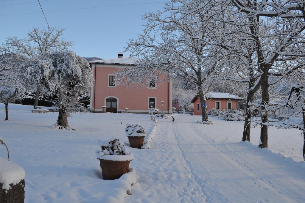 Agriturismo La Palazza 살라 콘실리나 외부 사진
