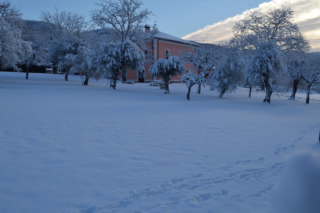 Agriturismo La Palazza 살라 콘실리나 외부 사진