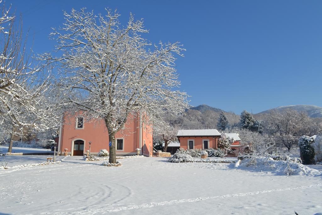 Agriturismo La Palazza 살라 콘실리나 외부 사진